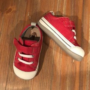 Toddler sneakers